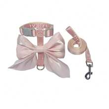 Mềm mại & Dễ thương! Dây đeo ngực cho thú cưng màu hồng bóng bẩy với nơ lớn (Có nhiều kích cỡ khác nhau, vui lòng mua theo nhu cầu). Thu hút ánh nhìn khi ra ngoài, trang trí nơ 3D lớn, dây đeo ngực có thể điều chỉnh, phụ kiện dây dắt chất lượng cao dành cho việc dắt mèo và chó đi dạo. - Nhiều màu - Xem 10