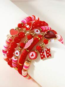 5件套时尚可爱粉色和红色爱心吊坠聚合物粘土串珠手链套装，适合女性日常和派对佩戴，是理想的情人节礼物和配饰