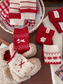 1 đôi tất nữ dễ thương, ngọt ngào với họa tiết nơ hình cún con, kiểu dáng cổ điển, dày dặn, ấm áp, mềm mại, thoải mái, thời trang, kiểu dáng preppy, dài đến bắp chân, thích hợp cho mùa thu/đông. - Nhiều màu - Xem 2