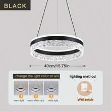 Cette nouvelle lampe suspendue de salle à manger ronde en acrylique hautement transparente a un schéma de couleurs haut de gamme et élégant, simple mais luxueux. Cette lampe suspendue montée au plafond convient aux salons et aux chambres à coucher, avec une hauteur réglable et trois options de couleur disponibles. - Multicolore - Voir 8