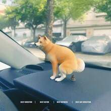 Lustige Auto Shiba Inu Hund Figur Dekoration, realistische Simulation Armaturenbrett Ornament, personalisierte Büro Tisch Dekoration