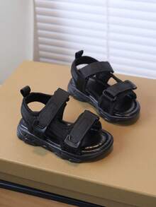 1 par de sandalias de verano para niñas con suela suave, de moda y versátiles, antideslizantes para uso en exteriores y playa - Negro - Ver 4