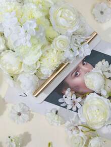 MEHELANY 24朵白色混合仿真花头，包括仿真牡丹、玫瑰等，适用于婚礼、母亲节、情人节、DIY花环、新年装饰、礼品、伴娘捧花、新郎胸花、新娘送礼会、家居装饰、餐桌摆设、蛋糕装饰、春季装饰等。 - 白色 - 查看 3