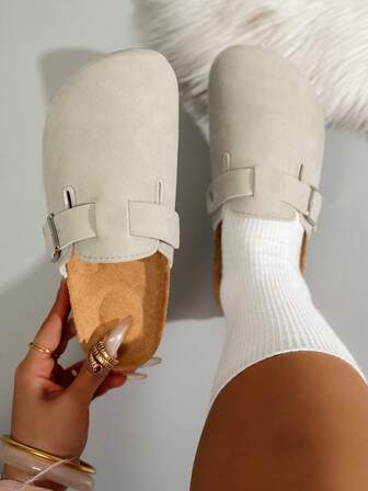 女士宽楦休闲纯色绒面革搭扣平底拖鞋