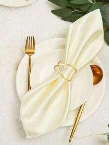 1/6/12/24 Stück Set mit goldenen runden Serviettenringen, minimalistischer Metall Doppelring Serviettenhalter, unisex, wiederverwendbar, geeignet für Familienfeiern, Bankette, minimalistische Serviettenhalter, praktische Platzierung, Party- und Festtagsartikel, Weihnachtstischdekoration, Festtagsgeschenk. Möbelbeschläge, Valentinstag Dekorationen.