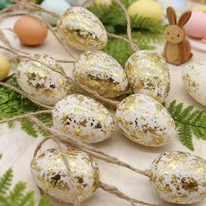 12个金色箔纸复活节彩蛋装饰品（3x4厘米）|采用轻便耐用的塑料材质制成，附带挂绳，方便使用|适用于复活节主题装饰、DIY工艺品、家居季节性装饰和节日礼物配件，这些小物件可以营造欢乐的春日氛围。