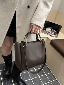 1pc Women's Fashionable Commuter Solid Color Shoulder Bag, Portable Versatile Large Capacity Shoulder Bag, Suitable For Dates, Shopping, Outings, Work - Coffee - View 4