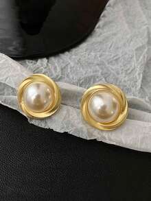 1 Đôi bông tai ngọc trai giả kiểu Pháp cổ điển - Vàng - Xem 5