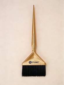 一款金色和黑色柔软尼龙染发扫刷，适用于喷漆、美发工具、美发产品和配件，是理发店美容旅行必备品、返校季、旅行度假必备品、女士美发配件、后梳梳、吹风机、头发、理发师、美发工具、美发产品、边缘梳、造型梳、吹风机、美发用品、发胶、卷发产品、剪发剪刀、圣诞节、理发店、美发、吹风机、卷发梳、美发设备、旅行必备品、发型、美发、头发、旅行、美发产品、美发工具、美发用品、理发师、理发师配件、理发店、美发设备 - 金色 - 查看 9