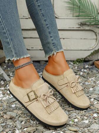 Zapatos de mujer tipo mula con estilo retro, artesanía de hebilla metálica trenzada, decoración con borlas metálicas, patrón de unicolor, punta redonda, sin cordones, planos, estilo natural casual, para mujer, uso diario, para todas las estaciones, color marrón camello, material de ante, zapatos tipo mula con borla y hebilla metálica, casuales, para festival y verano