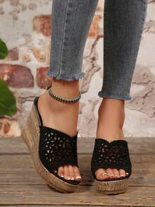 春夏新款单扣凉鞋，女士高跟坡跟厚底拖鞋，女士沙滩风镂空雕花一脚蹬凉鞋，女士树皮纹理外底凉鞋 - 黑色 - 查看 5