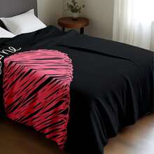 1 Paar minimalistisches Design - linkes und rechtes Herz-Muster Flanelldecke, individualisierbar mit Ihrem Namen, einzigartiges und interessantes modernes Design, ideales Valentinstags-Geschenk für Freunde und Liebende - weich, leicht und warm, geeignet für alle Jahreszeiten - kann auf Bett, Sofa, im Büro, beim Outdoor-Camping und Reisen verwendet werden - Mehrzweckdecke, Wohndecke, Dekodecke, in männlicher und weiblicher Version erhältlich