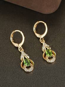 一对优雅花卉图案耳环，镶嵌闪亮立方氧化锆，简约精致，四季皆宜，是圣诞节、情人节、周年纪念日、生日、派对和日常佩戴的理想礼物，采用低致敏材质。 - 耳環 - 查看 9