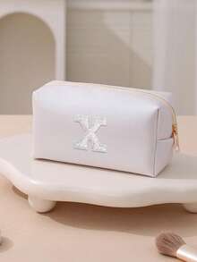 1个女士八角形化妆包，PU字母化妆包，便携式雪尼尔字母拉链化妆包，字母贴片PU皮革防水旅行洗漱包，字母组合化妆包（A~Z），拉链洗漱收纳包，沙滩包，度假收纳包，旅行必备收纳包，耐用便携式化妆包，行李整理包，母亲节礼物，时尚耐用 - 白色+珍珠字母 A-Z - 查看 3