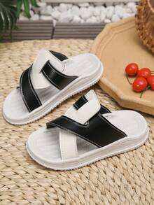 This Season's New Fashion Items | Essential Slippers For Boys And Girls | One Foot Design, Easy To Put On And Take Off, Children Will Put Their Feet Like Clouds In The Coat With Ease | It Is Your Best Companion On Campus/Beach/Red Carpet/Daily Travel And Other Occasions! - Black and White - View 5