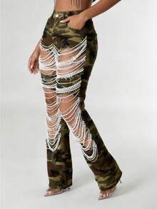 GLOURI Women's Camo High-Waisted Pants - Pearl Chain Accent & Ripped Detail | Edgy Dazzling Style For Music Festivals, Night Out Gatherings & Fashion Events (Slim-Fitting Silhouette & Eye-Catching Chain Detail) For Bold Stylish Looks - 迷彩 - 查看 3