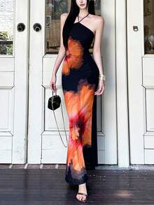 YeonC露背碎花紧身连衣裙，植物印花，度假风，约会装，纯粹欲望美学，针织面料 - 黑色 - 查看 1