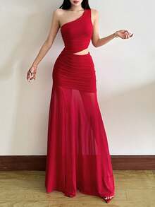 Top Dazzle Solid Color Fitted Fashionable One-Shoulder Asymmetric Sleeveless Dress - Red - View 3