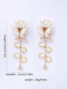 1 Pair White Acrylic Flower Tassel Earrings, Exaggerated 3D Petal Design, Fashionable & Elegant, Suitable For Party, Banquet And Daily Wear - White - View 3