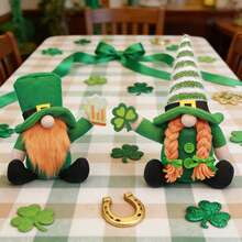 1pc Irish Festival Themed Decorative Figurine, Creative Clover Element Couple Gnome Figurine Home Desktop Decor, Seasonal Window Display, Holiday Party Scene Decoration, Holiday Gift, Photography Prop, Store Decor, Farmhouse Decor, Home Decor, Party Decor