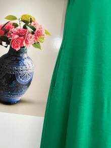 Long Jumpsuit With Bag. - Green - View 2