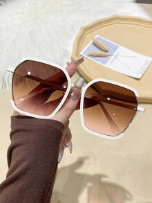 1 Pair Retro Style Women's Square Frame Fashion Fashion Glasses, Lightweight Eyeglasses Frame For Summer Travel, Street & Travel Photography, & Versatile - White Tea - View 6