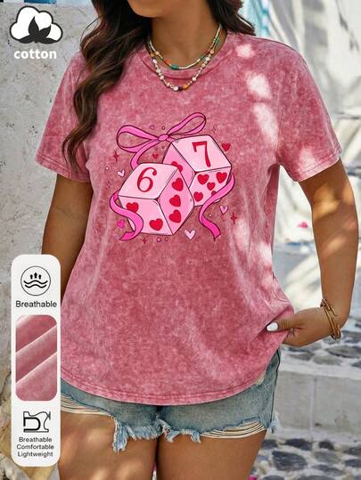 大码女装春夏秋季学院风印花圆领短袖简约休闲日常水洗T恤上衣，情人节爱心骰子图案印花女装外出上衣，可爱俏皮蝴蝶结图案印花女装2026夏季柔软舒适面料短袖上衣，粉色爱心红色星星图案印花夏季家庭聚会上衣