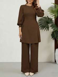 女士两件套阿巴雅套装，款式端庄优雅，包括一件纯色圆领泡泡袖长袍和一条宽松阔腿裤，适合日常、工作、旅行和通勤。 - 咖啡棕 - 查看 5