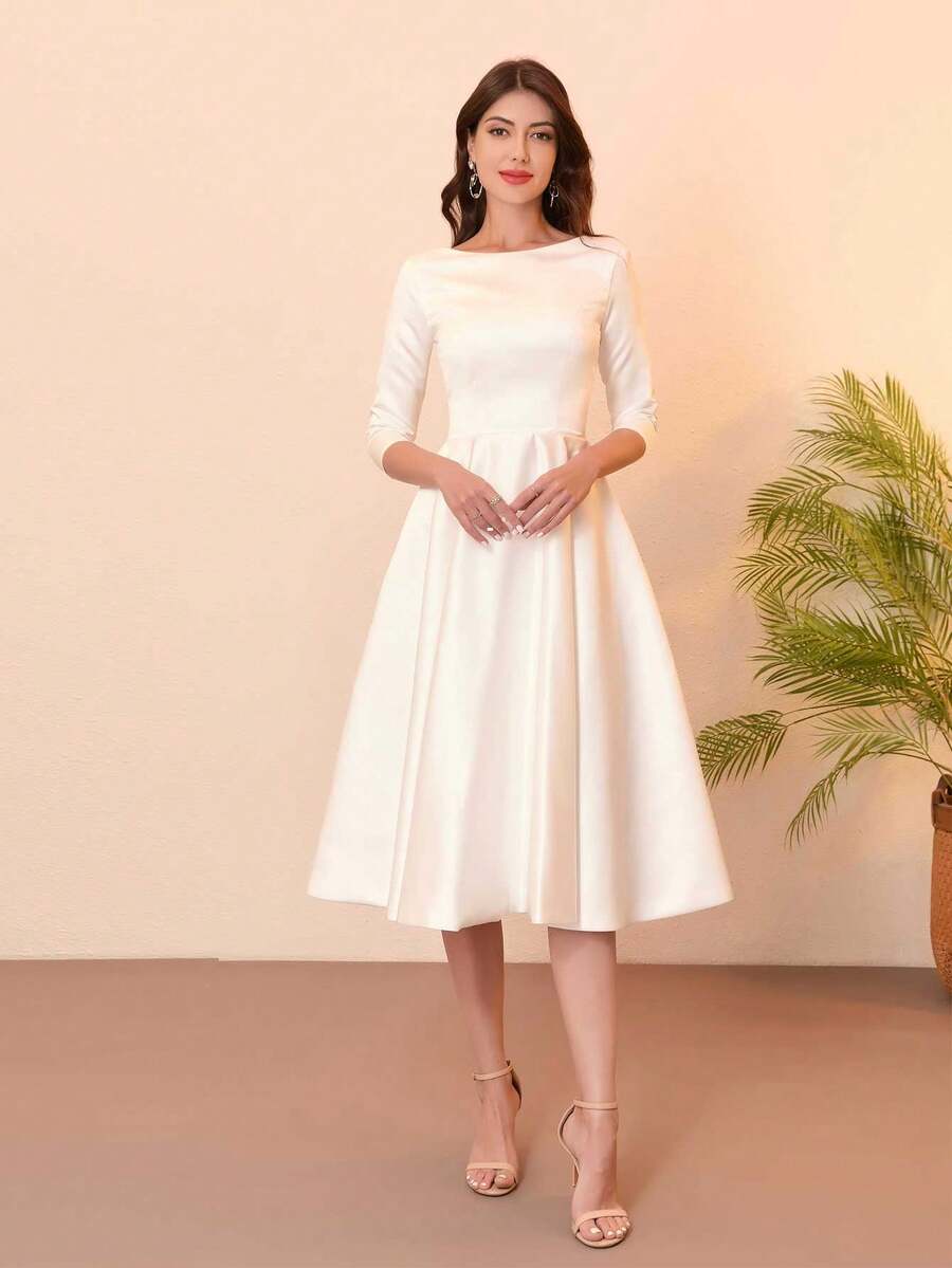 优雅简约V领露背婚纱礼服，纯色修身腰身，半袖褶皱船领晚礼服，新娘礼服