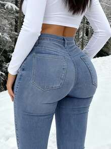 Y2K风格高腰浅蓝色牛仔裤，九分裤长，修身剪裁，凸显身材曲线，适合春夏、度假、节日、休闲牛仔穿搭、牛仔裤、长裤、外出等场合，女士牛仔裤，女士牛仔套装，女士牛仔裤，贴合曲线 - 淺色水洗藍 - 查看 5