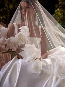 Floor-Length Gown With Delicate Spaghetti Straps And A Flowing, Timeless Silhouette. Perfect For Weddings, Vow Renewals, Anniversary Dinners, Birthday Galas, Christmas Parties, Halloween Events, Graduations, Prom, Homecoming, Cocktail Soirées, And Special Occasions. A Versatile Dress Ideal As A Bridal Gown, Wedding Guest Attire, Bridesmaid Dress, Or For Formal Parties, Vacations, And Gala Dinners. - 白色 - 查看 5