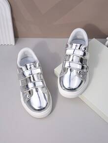 儿童运动鞋，幼儿运动鞋，新款春秋季纯色魔术贴休闲运动鞋，厚底透气男女童跑步鞋，校园休闲学生皮鞋 - 銀色 - 查看 5