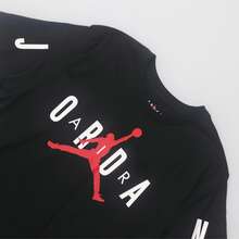 Nike Camiseta retro de cuello redondo de manga corta, suelta y transpirable, con estampado de logotipo de la marca Jordan, color negro - Negro - Ver 6