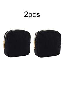 半个方形灯芯绒化妆包收纳袋，扁平洗漱包，旅行化妆洗漱包。可用于收纳化妆品、文具，或作为多功能日常包使用，是学生和上班族的理想之选。