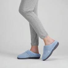 Isotoner Women's Classic Hoodback With Memory Foam Slipper,8.5-9,LightGrey - LightGrey - View 7