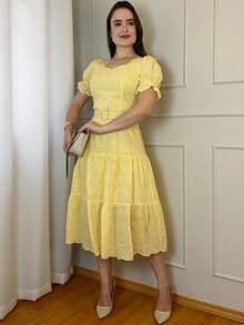 Women's 3-Marias Midi Dress In Elegant Cotton Lace With Belt And Ruffled Hem - Casual Fashion - For Dating Or Weddings - 黃色 - 查看 4