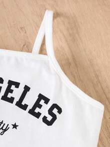 少女三件套！白色网纱露脐上衣，搭配印有“LOSANGELES”字样的白色吊带背心，以及带口袋的同色系百褶迷你裙，实用百搭，轻松打造时尚街头风，夏季出行必备单品。 - 白色 - 查看 6