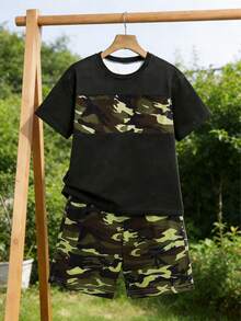 男童春夏套装 - 时尚迷彩拼接设计透气圆领短袖上衣搭配松紧腰迷彩短裤，适合日常休闲穿着、度假、户外露营 - 黑色 - 查看 7