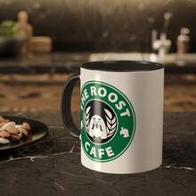 Roost Cafe 动物之森主题马克杯 - 白色和绿色陶瓷咖啡杯，动物之森主题新奇马克杯，适合游戏玩家，11盎司，可放入洗碗机清洗，可爱的电子游戏周边礼物，送给动物之森粉丝的礼物，时尚双色咖啡/茶杯 - 彩色 - 查看 2