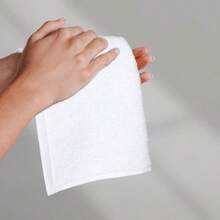 Basics Fast Drying Cotton Washcloths for Bathroom Machine Washable Soft and Highly Absorbent 12 x 12 in White 24-Pack - Blanco - Ver 5