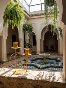 متعدد الألوان