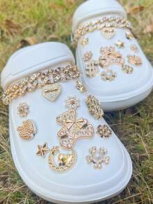 Conjunto de 24 enfeites de jardim DIY com laço de urso dourado com strass, fivela de corrente de cristal dourada, flores removíveis para sapatos, ideais para sandálias, sapatos vazados, presentes de Natal e para todas as estações. - Ouro - Ver 10