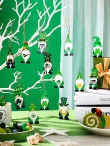 12 件套圣帕特里克节木制小妖精装饰品，绿色三叶草图案，可悬挂于小型圣诞树、工艺品、派对和节日装饰中 - 彩色 - 查看 4