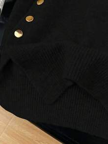 1 chiếc áo vest nữ không tay cổ tròn màu trơn, kiểu dáng thường ngày, có khuy kim loại bên hông, màu đen. - màu đen - Xem 5