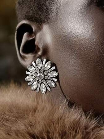 ZAA Sunflower Earrings, Diamond Inlaid Earrings, Exquisite Luxury Alloy Full Diamond Flower Shaped Pendant Earrings, Sparkling Diamond Earrings, Women's Jewelry