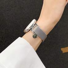 卡通设计不锈钢米兰尼斯表带，磁吸式表扣，适用于 38mm、40mm、41mm、42mm、44mm、45mm、46mm 和 49mm，兼容 Series 11、10、9、8、7、6、4、3、2、1、SE 和 Ultra，优雅时尚，银色星空款。 - 彩色 - 查看 5