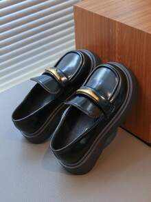 1 Pair Girls' Casual Slip-On Leather Shoes, Minimalist & Fashionable - Black - View 5