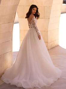 Romantic Sheer Neckline Long Lace Sleeve Tulle Wedding Dress, Wedding Dresses For Bride, Elegant And Comfortable, Including Plus Size, Bridal Gown, Formal Dresses For Women, Suitable For Wedding, Party, Vacation, Bride, Formal Occasions, Dinner Dress, Prom Dress, After-Party Dress, Homecoming Dress, Cocktail Party, Birthday Party, Celebration, Gala, Festival, Ceremony - 白色 - 查看 2