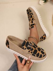 New Plus Size Comfortable Classic Fashion Patchwork Casual Versatile Everyday, Outdoor, Commute, Vacation Slip-On Shoes, Soft Furry Leopard Print Patchwork Brown Leather Surface Metal Buckle Decor Women Loafers - Leopard Brown - View 2