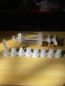 1Set 18cm Easy-To-Use Detachable Reusable Multi-Function Plastic Cake Decorating Gun & Cupcake Piping Kit (With 8 Decorative Nozzles) - Baking Accessory Set, Frosting Piping Tool, Cookie Press Tool, Cupcake Decorating Supplies, DIY Baking Kit, Ideal For Home Baking, Birthday Party Dessert Decor